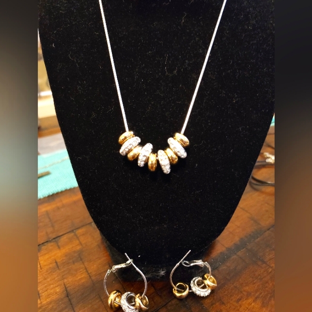 Necklass Set